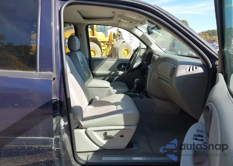 2007 Chevrolet Trailblazer Lt from USA, damaged, VIN 1GNDT13S972219587